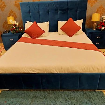 Westin Suites Lahore Kamer foto