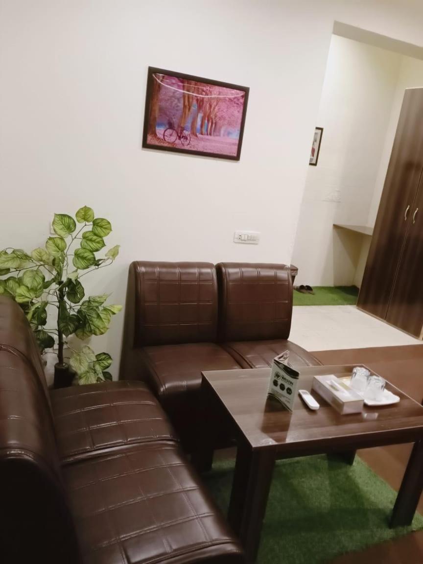 Westin Suites Lahore Kamer foto