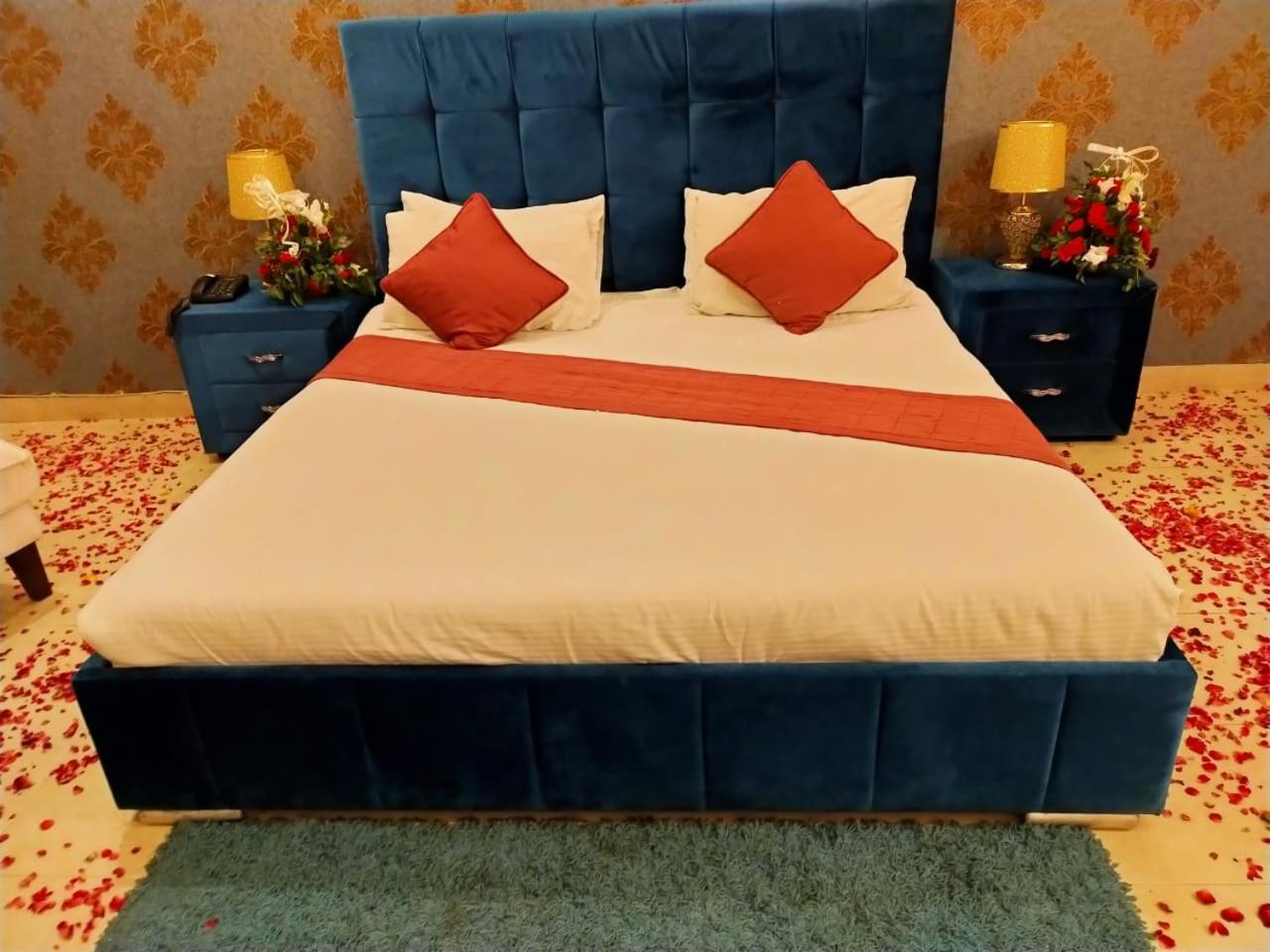 Westin Suites Lahore Kamer foto